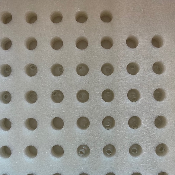 RH NORTHERN STARLIT CLEAR GLASS STRING LIGHTS 50’ - Picture 15 of 16